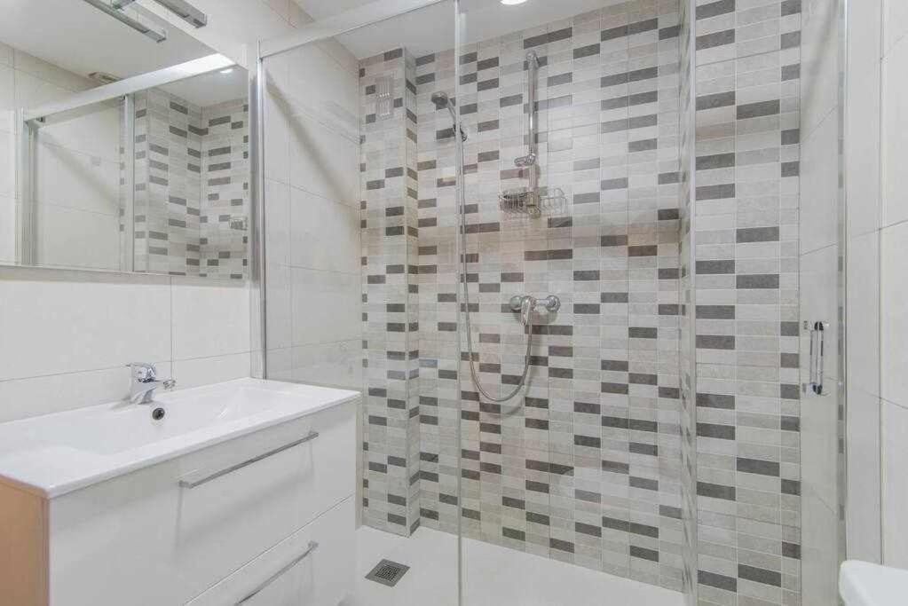 Апартаменти Precios Apartamento Centro Ciudad Гранада Екстер'єр фото